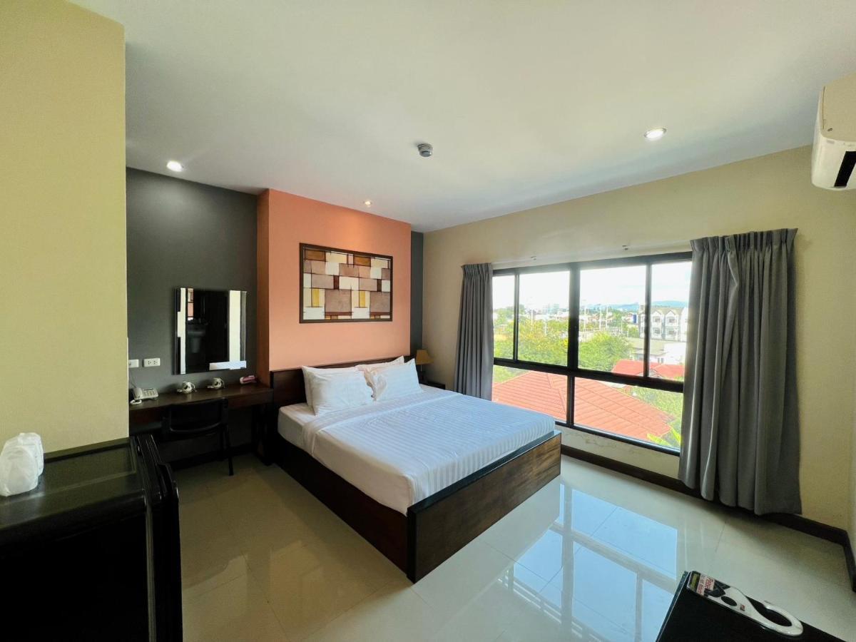Ma Chic & Cozy Lejlighedshotel Lampang Eksteriør billede